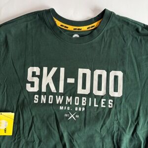 Ski-Doo Mens XL Green Vintage Graphic Tshirt‎ Short Sleeve Snowmobiles NEW